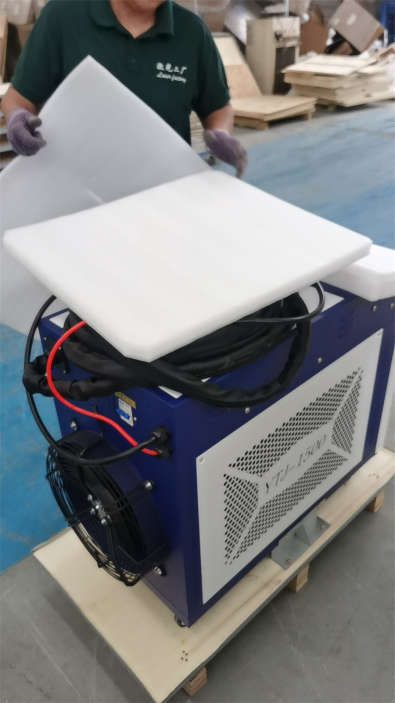 Máquina de Limpeza a Laser Por - Industrial Laser Cleaning Equipment avaliação e preço
